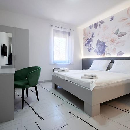 Marien Haus Hotel Károlyváros Kültér fotó